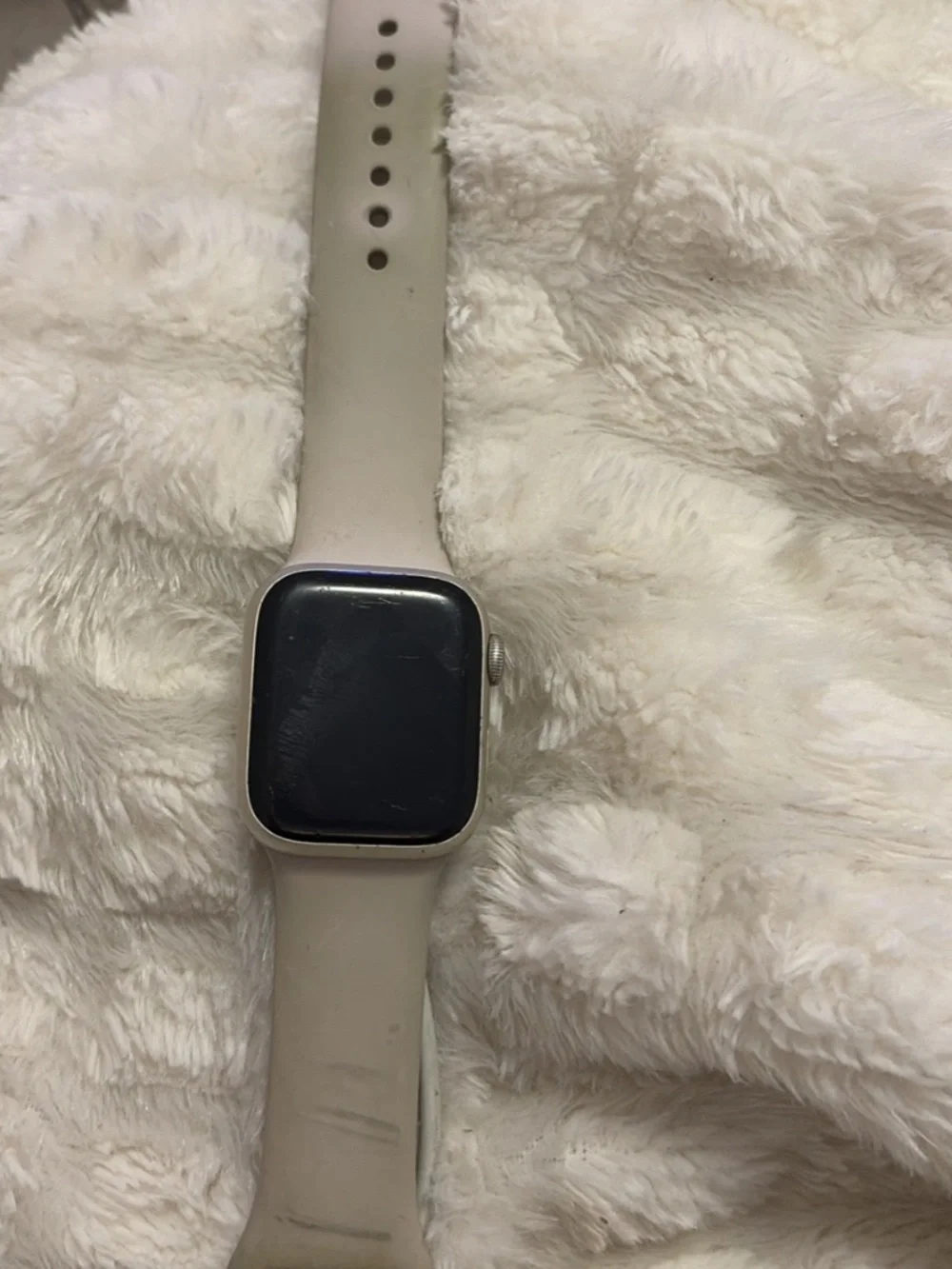 Apple Watch Series 7 – Works Great, Needs New Band